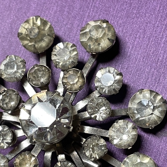 Coro vintage Crystal Brooch - Picture 3 of 7